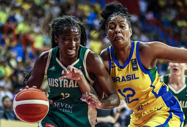 Brasil luta, mas é derrotado pela Austrália na estreia do Pré-Olímpico de Basquete Feminino