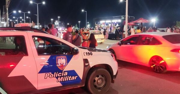 Caso foi registrado pela Polícia Militar na madrugada desta terça-feira (13), próximo ao local onde está ocorrendo a programação de carnaval