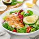 Veja 3 receitas de saladas detox para o pós-carnaval