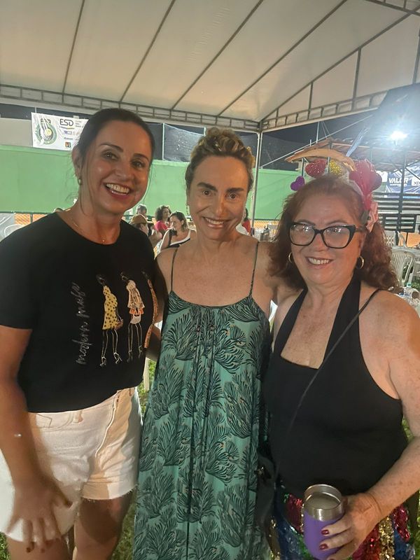 Denise Giestas, Renata Pacheco e Betty Feliz