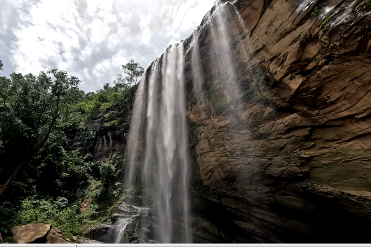 Cachoeira Alta impressiona turistas pela beleza no Sul do Estado