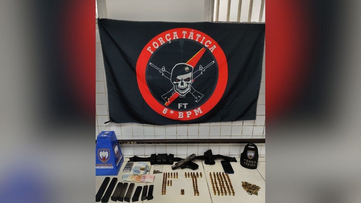 Moisés Viana Barbosa, conhecido como ‘carioca’, um dos traficantes mais procurados da Serra foi preso dentro do próprio apartamento, nesta quarta-feira (15), em Planalto Serrano, na Serra. 