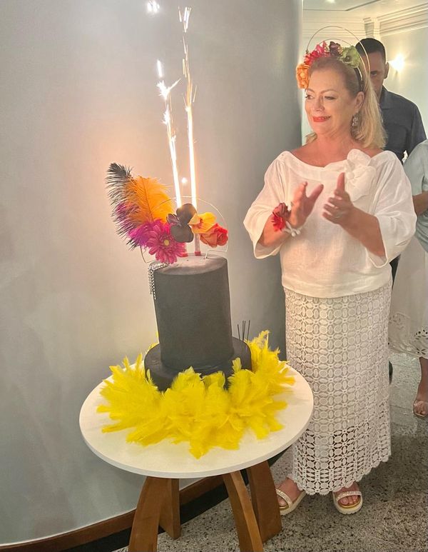 Aniversário de Helvia Abaurre