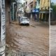 Imagem - Chuva alaga ruas na região central de Cachoeiro de Itapemirim