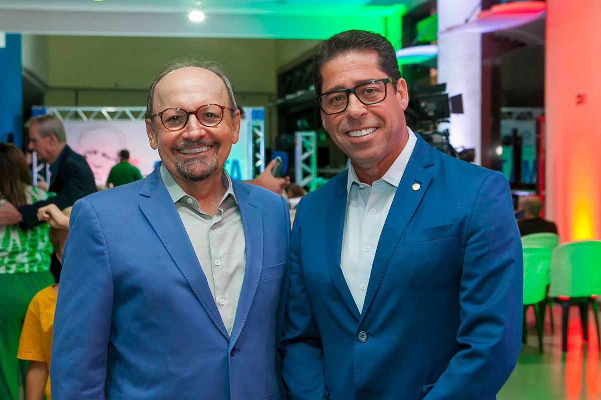 Os anfitriões Idalberto Moro, presidente do Sincades, e Marcelo Santos, presidente da Ales