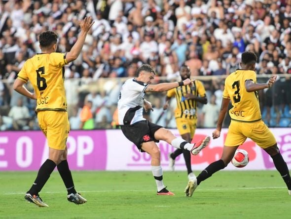 Vasco e Volta Redonda no Kleber Andrade, em Cariacica por Vitor Jubini