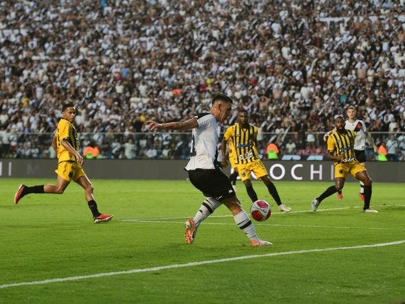 Vasco e Volta Redonda no Kleber Andrade, em Cariacica por Vitor Jubini