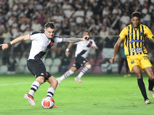 Vasco e Volta Redonda no Kleber Andrade, em Cariacica por Vitor Jubini