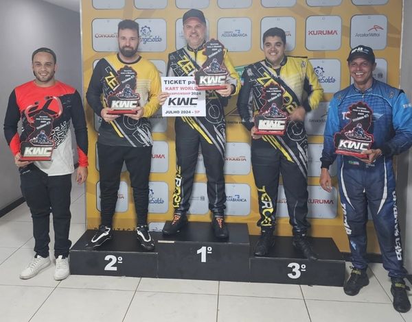 Cinco primeiros colocados da categoria 100 kg