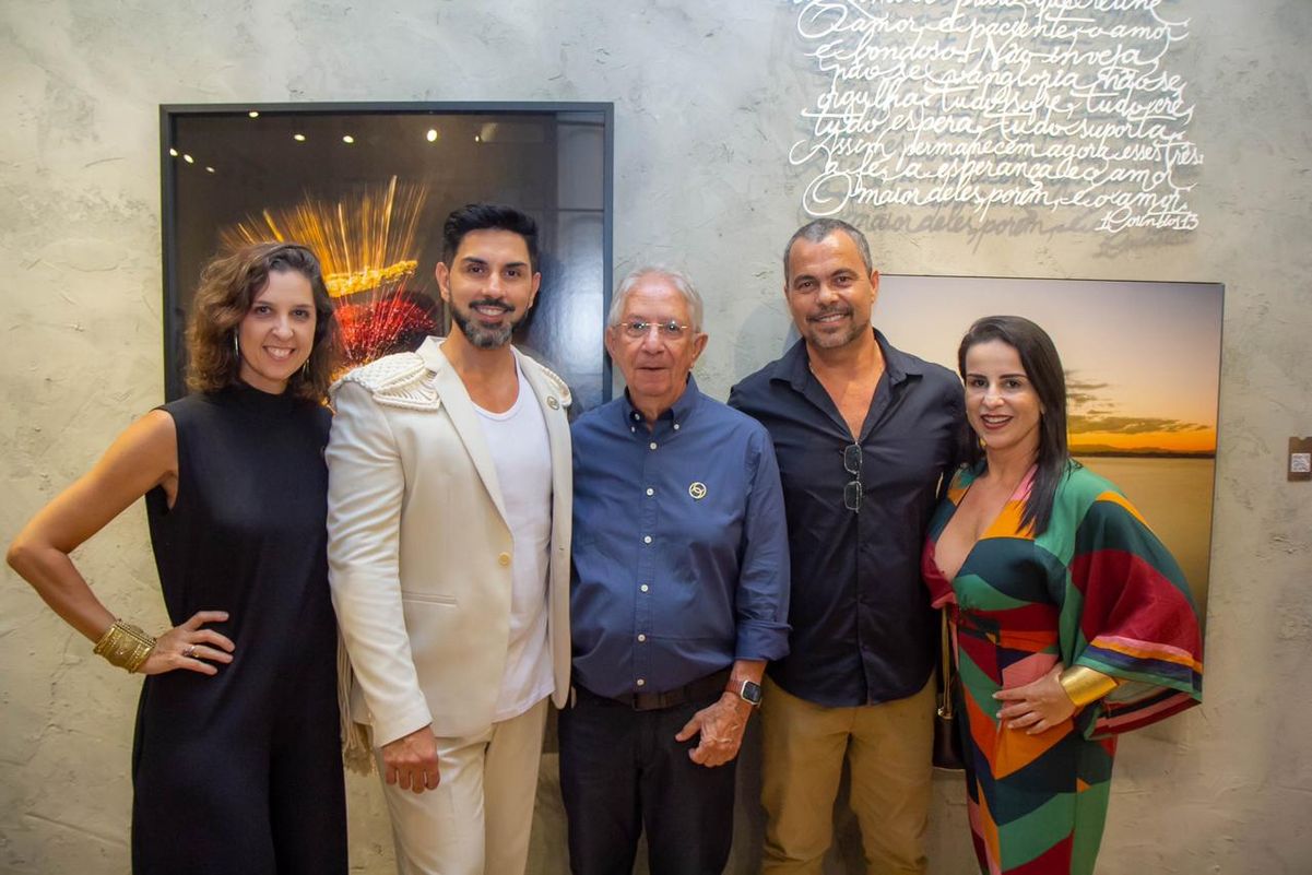 Sabrina leal , Ivan Coelho , Antônio Maia , Vitor Barbosa e Gabriela Vicentini