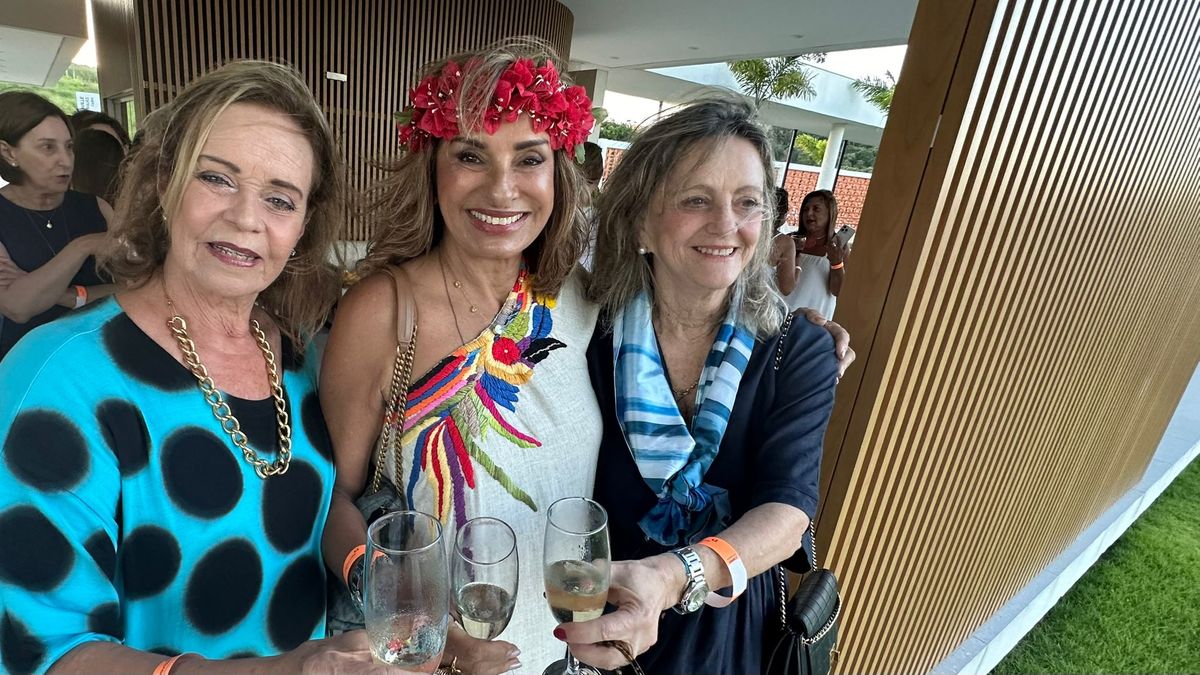 Rita Garajau, Rosane Servino e Helena Whitaker