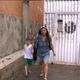 Imagem - Mãe fica em sala de aula com o filho por falta de cuidador em escola no ES