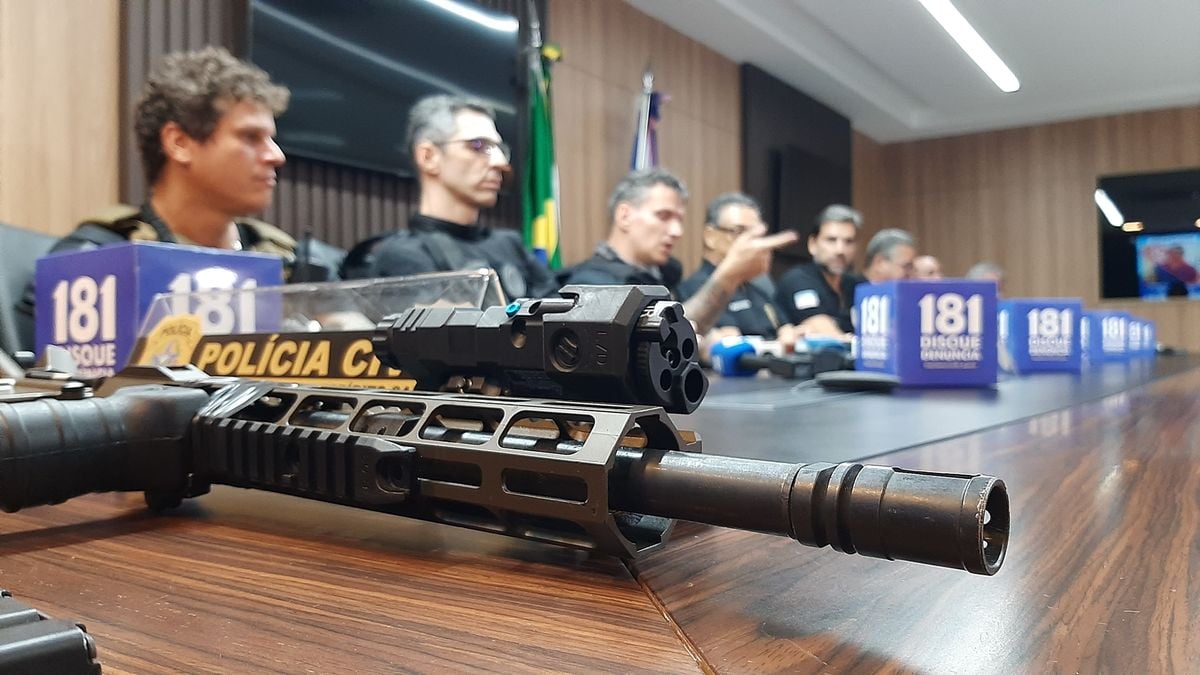 Marujo guardava fuzil e oxigênio dentro de bunker no bairro Bonfim, em Vitória por Fernando Madeira