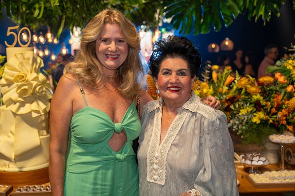 Anna Paula e Anna Angélica Cabral