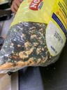 Mais de 900 quilos de produtos impróprios para consumo são apreendidos em supermercado de Colatina(Divulgação | Procon-ES)