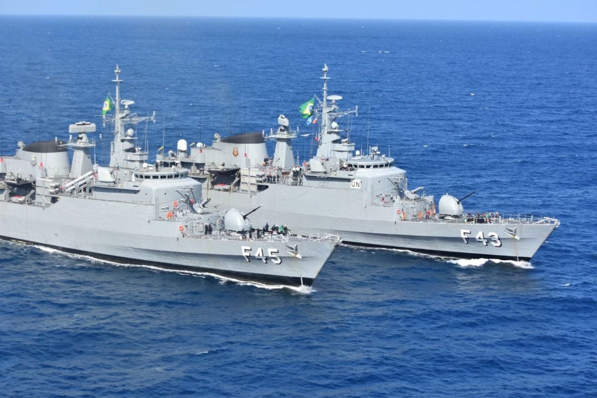 HZ Navios de guerra da Marinha abertos para visitação neste domingo A Gazeta