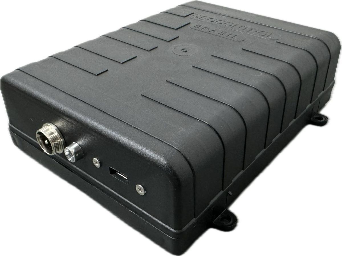 Equipamento Geobox é instalado em viaturas inteligentes do ES