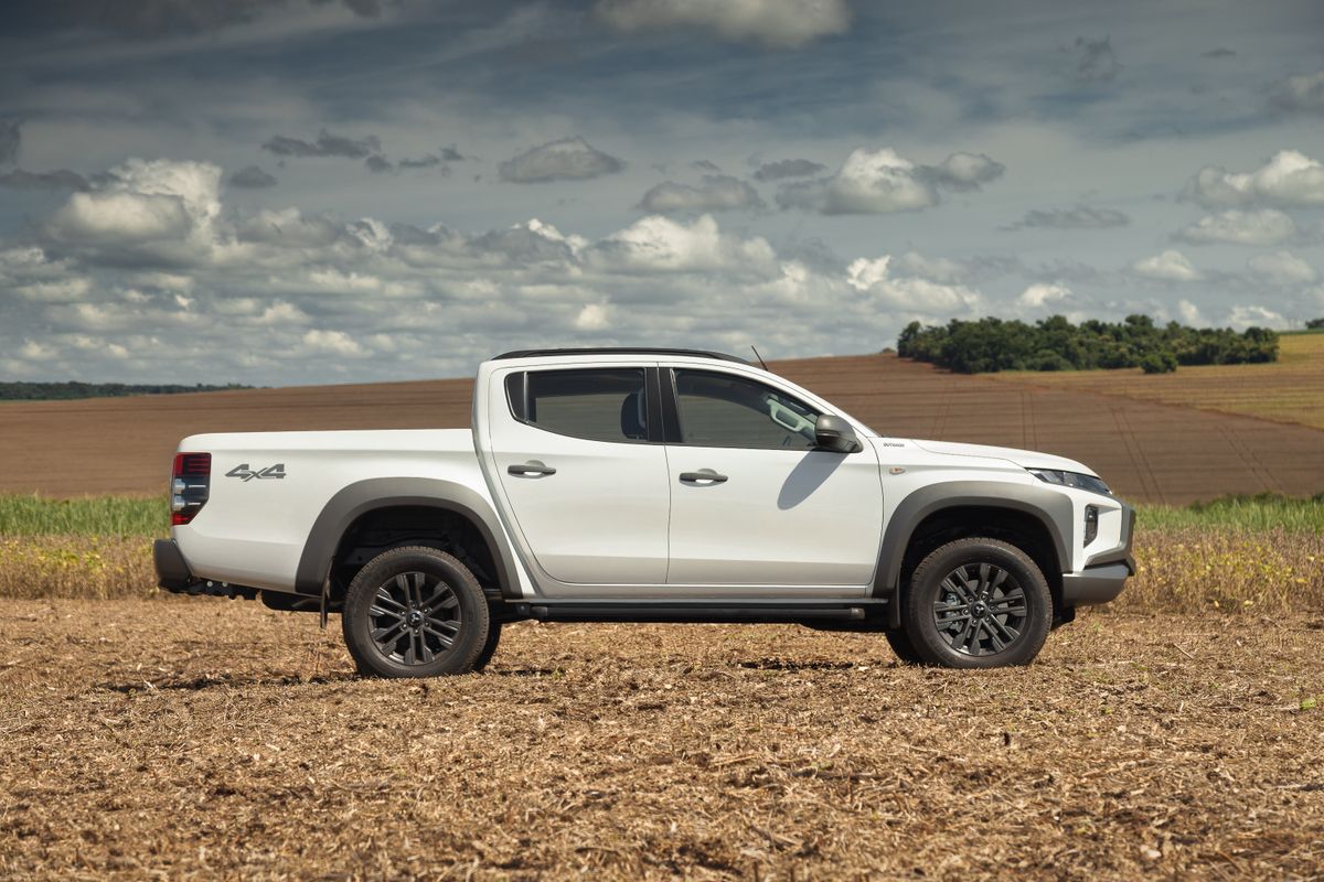 Mitsubishi L200 Triton Sport Outdoor GLS 2024