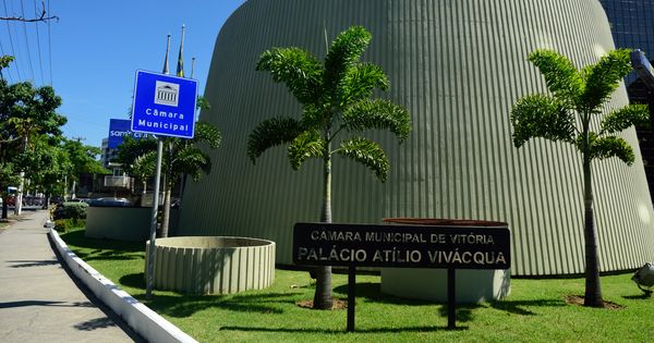 A Câmara Municipal de Vitória, no início de 2023, devolveu R$ 52 milhões aos cofres do Poder Executivo para apoiar a implementação de projetos especiais