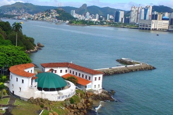 Forte São Francisco Xavier da Barra, no 38º Batalhão de Infantaria, na Prainha, em Vila Velha
