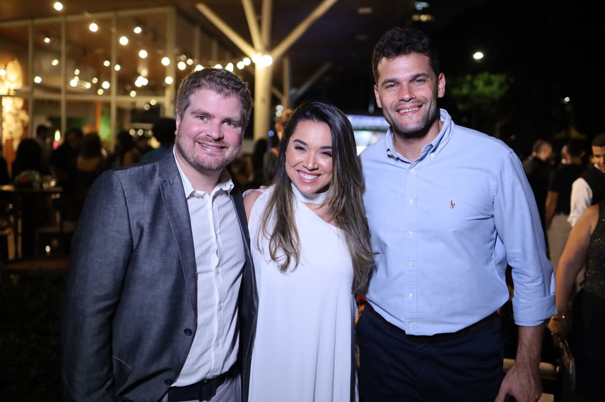 Paulo Caetano, Laiza Lins e Abdo Filho