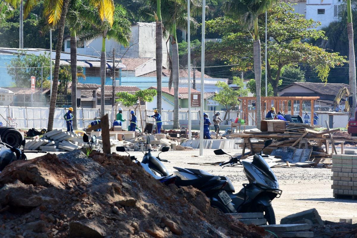 Obras na Prainha, VIla Velha  por Carlos Alberto Silva