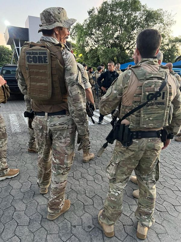 PF faz operação no ES para prender criminosos ligados à facção do RJ  por Polícia Federal 