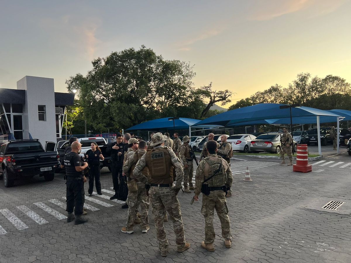 PF faz operação no ES para prender criminosos ligados à facção do RJ  por Polícia Federal 