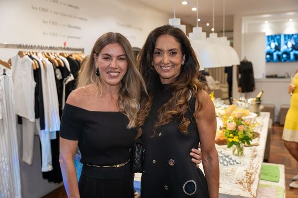 Analu Simmer e Karla Abad