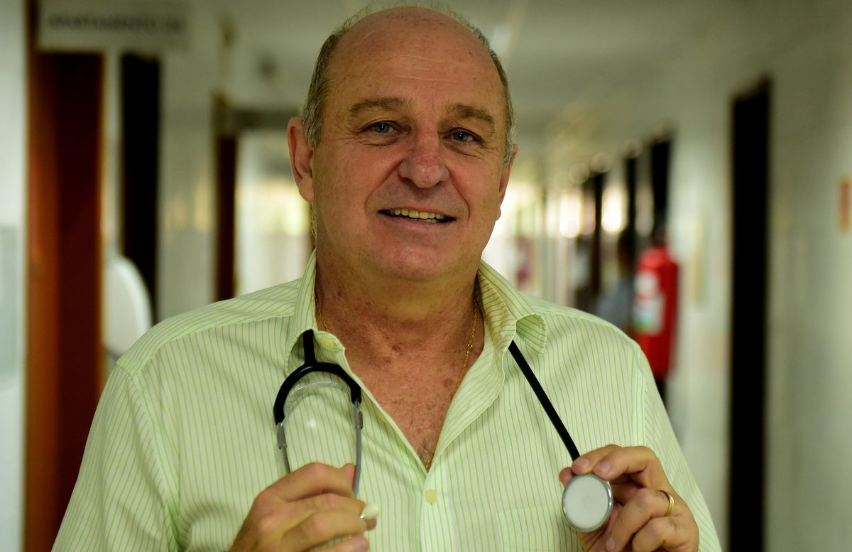 O coronel aposentado Jorge Potratz, ele foi médico da Clarinha no Hospital HPM
