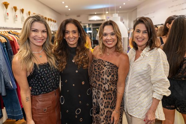 Renata França, Karla Abad, Andréia Lopes e Renata Rasseli