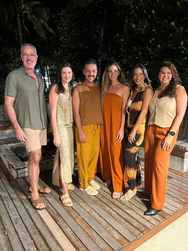 Arquitetos reunidos no Hotel Pontal de Ubu para celebrar premiação do Top Club Decor: Max Mello, Marcella Grasselli, Kassio Fountoura, Rafaela Casati, Lais Areas e Camila Santos