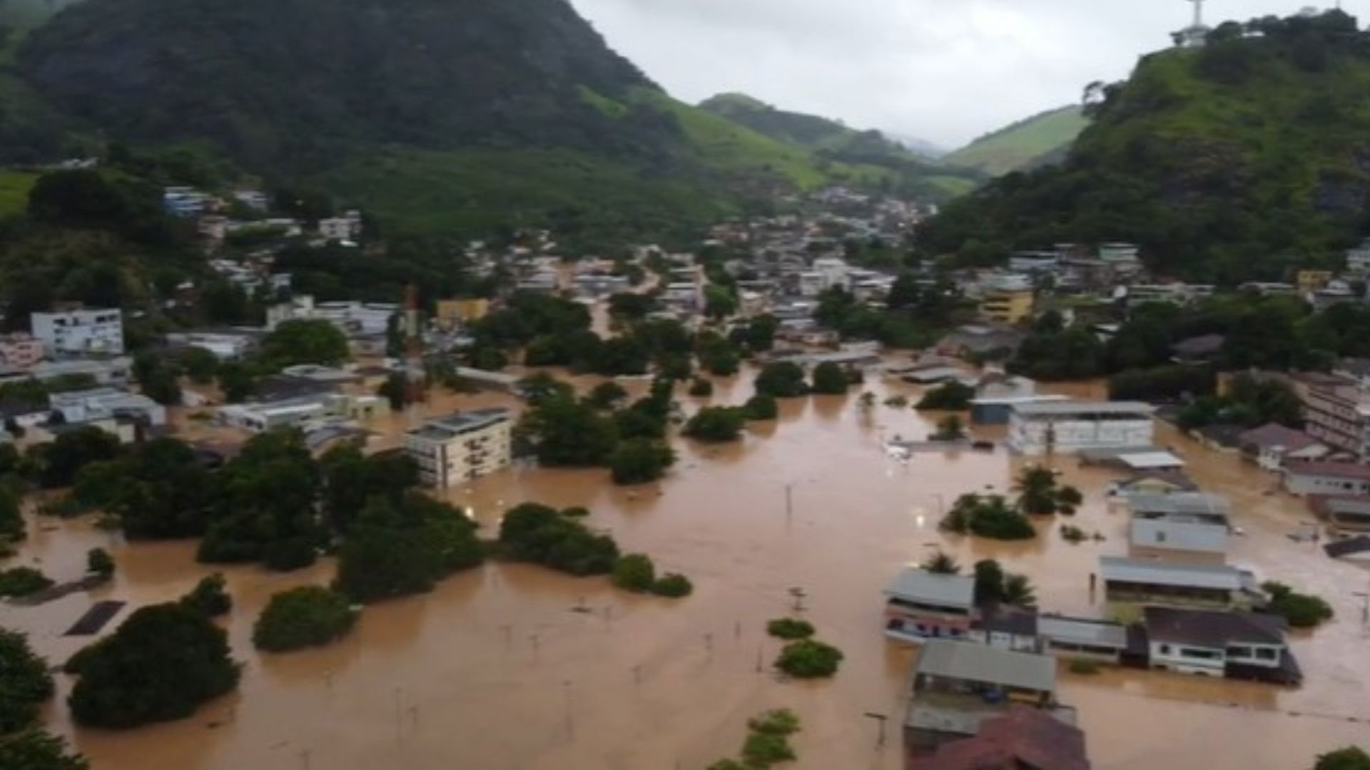 No fim de semana dos dias 22 e 23 de março, o Sul do Espírito Santo sofreu com as fortes chuvas que causaram alagamentos e deixaram 20 mortos, até o momento