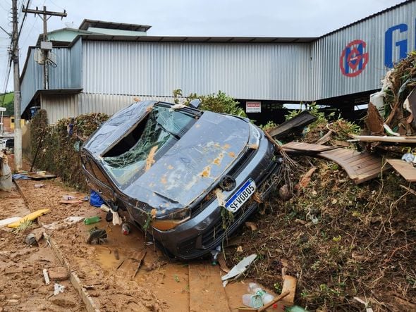 Chuva deixa rastro de destruição em Mimoso do Sul por Fernando Madeira
