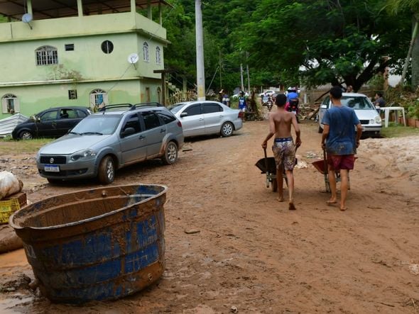 Chuvas provocam destruição em Mimoso do Sul por Fernando Madeira