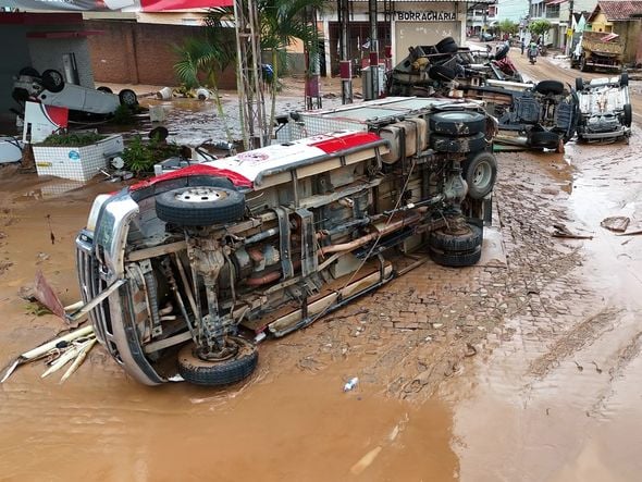 Destruição em Mimos do Sul após chuvas por  Max Wender / Casa Militar ES
