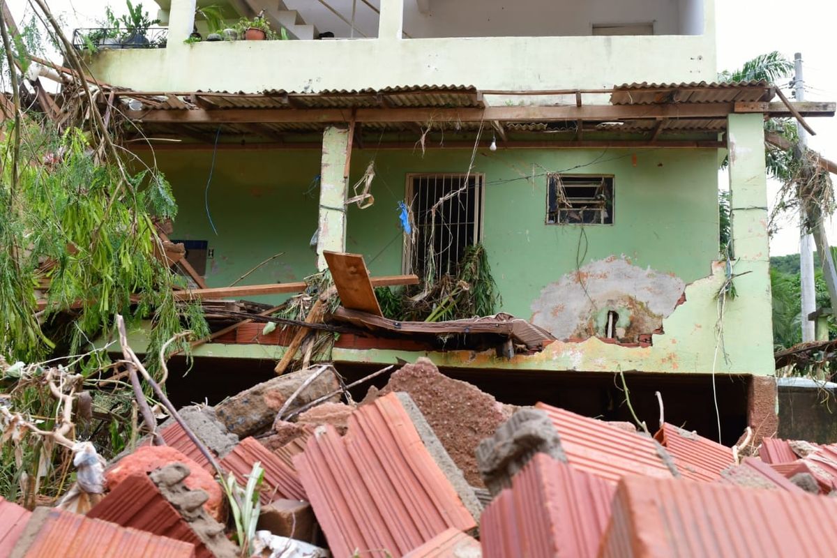 Chuvas provocam destruição em Mimoso do Sul por Fernando Madeira