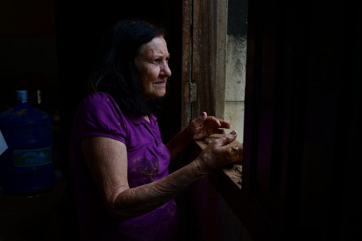 Rutneia Sales, 73, aposentada teve casa destruída pela chuva