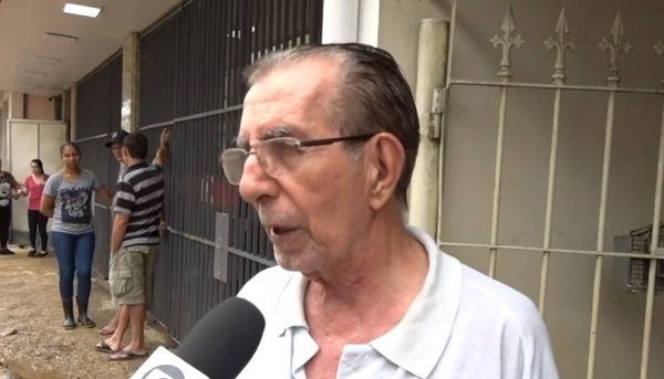 Morador de Apiacá contou que teve que subir na cama para escapar da água da chuva