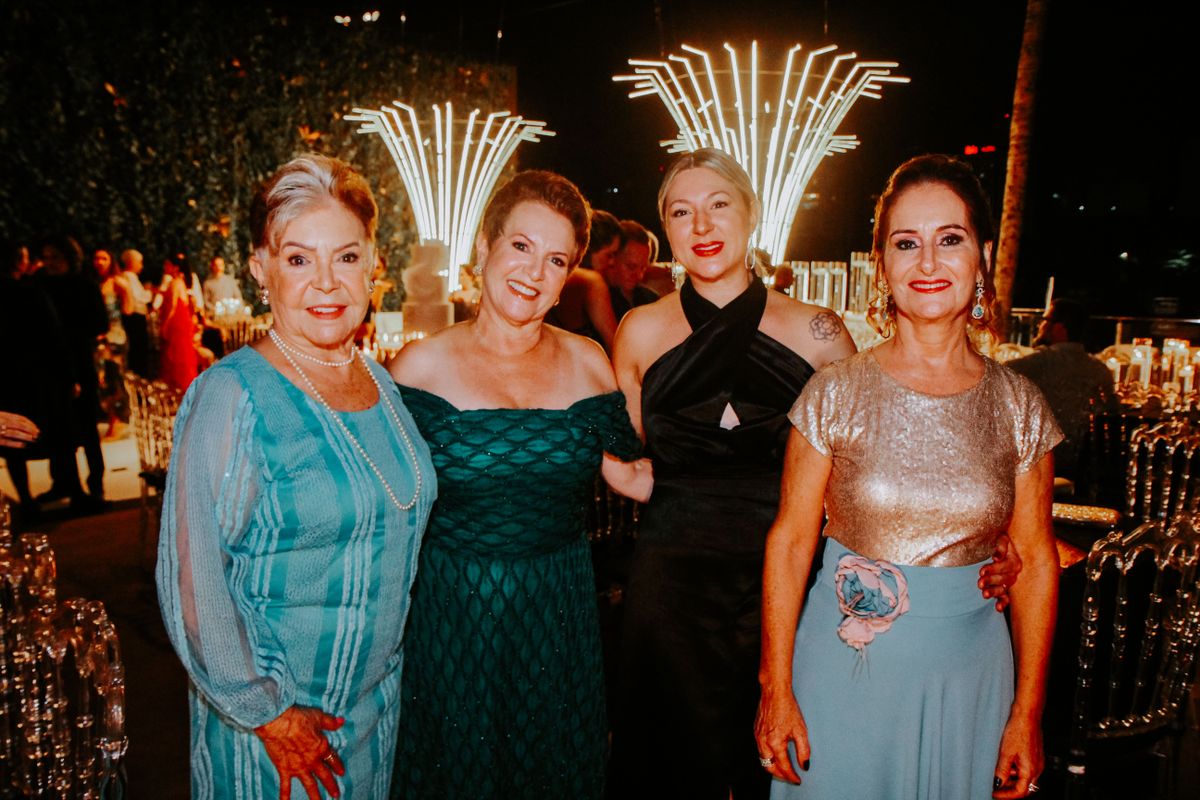Dalva e lilian Ferreira com Aline Lucca e Nelma Ceolin