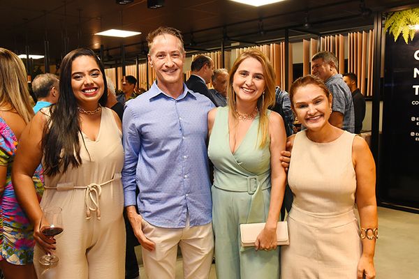 lizângela Ferreira, Luiz Callegari, Lorena Callegari A e Claudia Gonçalves