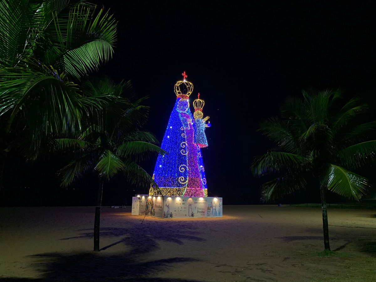 Festa da Penha 2024: acendimento da Santa Iluminada em Vila Velha por Jaqueline Vianna