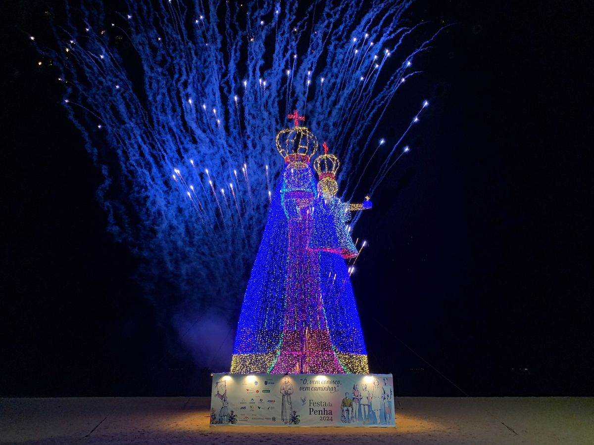 Festa da Penha 2024: acendimento da Santa Iluminada em Vila Velha por Jaqueline Vianna