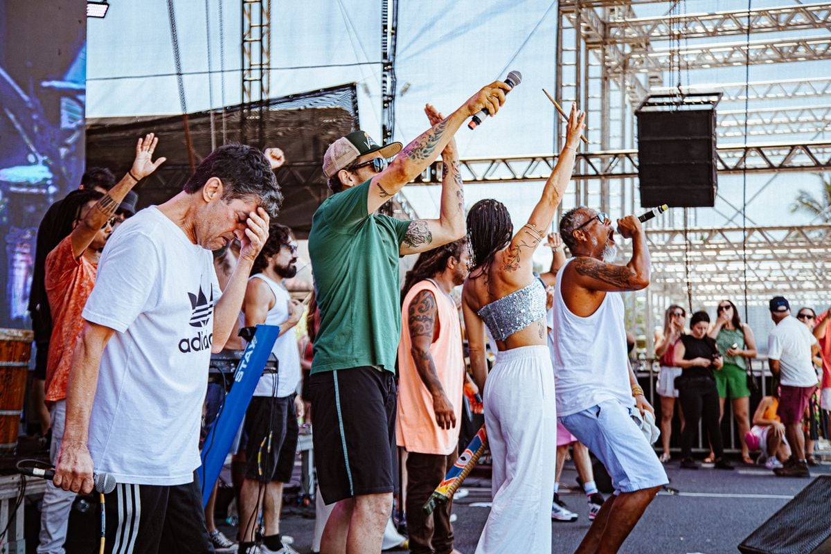 Artistas prestam homenagem a Alexandre Lima em Vila Velha por Melina Furlan