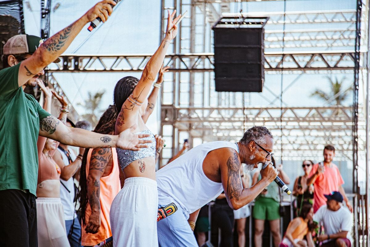 Artistas prestam homenagem a Alexandre Lima em Vila Velha por Melina Furlan