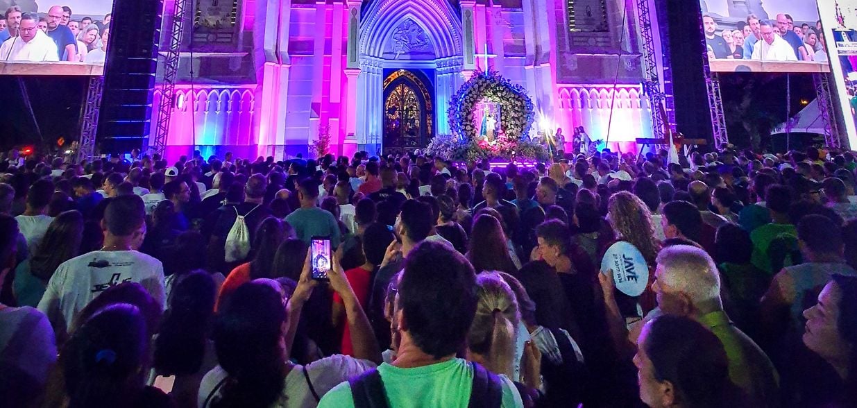 Quem explica é Frei Gabriel, guardião do Convento da Penha