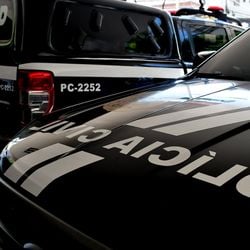 Crime ocorreu na madrugada desta quarta-feira (14); vítima foi encontrada com ferimentos na cabeça, já sem vida