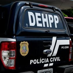 A investigação apontou que a motivação foi um antigo desentendimento entre o indiciado, José Roberto, e a vítima, devido a uma mulher que havia sido ex-companheira dos dois