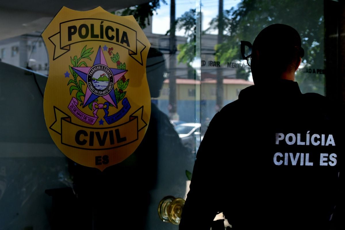 Viaturas da Polícia Civil