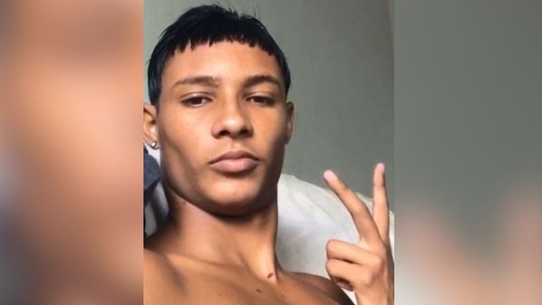 Caíque Conceição Moreira, de 16 anos, desapareceu no dia 30 de março, quando foi visto sendo retirado à força de uma festa no bairro Jardim Bela Vista. Cinco dias depois, o corpo do adolescente foi encontrado com sinais de tortura